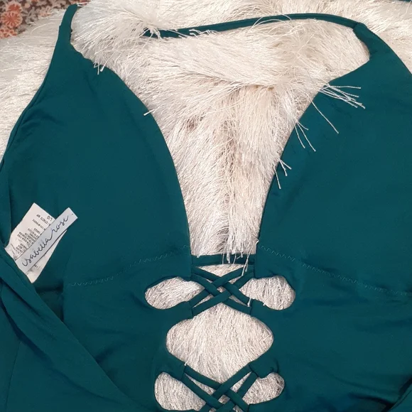 Isabella Rose Swim, L - Picture 5 of 5